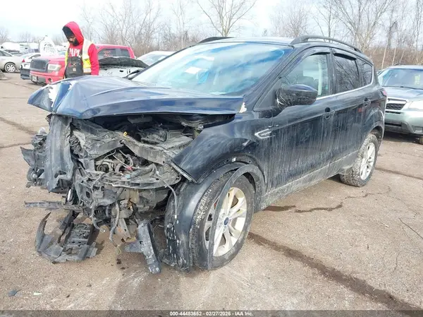 1FMCU9GD0JUA32287 2018 FORD ESCAPE - Image 2
