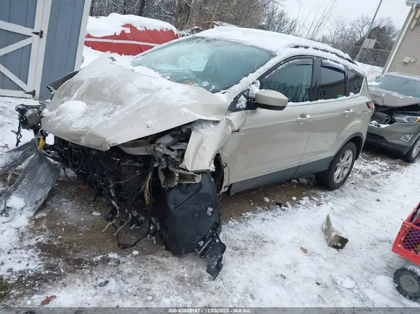 1FMCU9GD0JUA40504 2018 FORD ESCAPE - Image 2