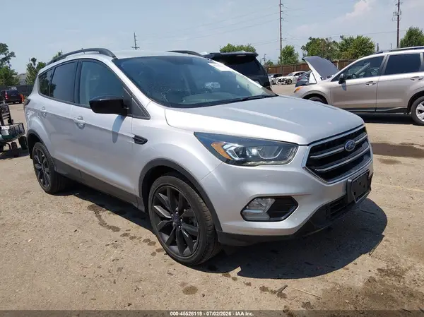 1FMCU9GD0JUA55679 2018 FORD ESCAPE - Image 1