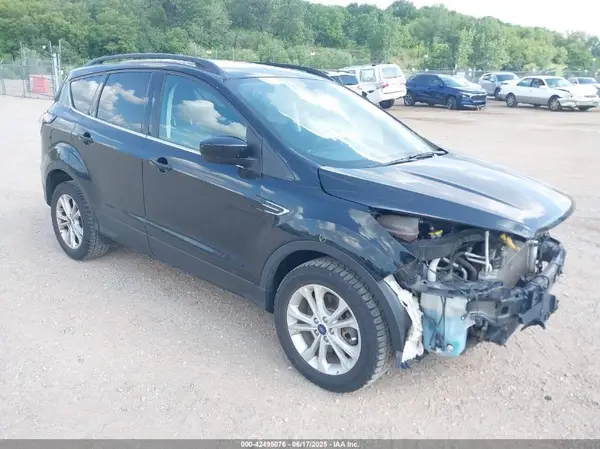 1FMCU9GD0JUA65919 2018 FORD ESCAPE - Image 1