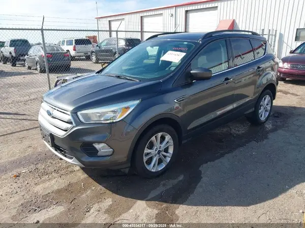 1FMCU9GD0JUA75432 2018 FORD ESCAPE - Image 2