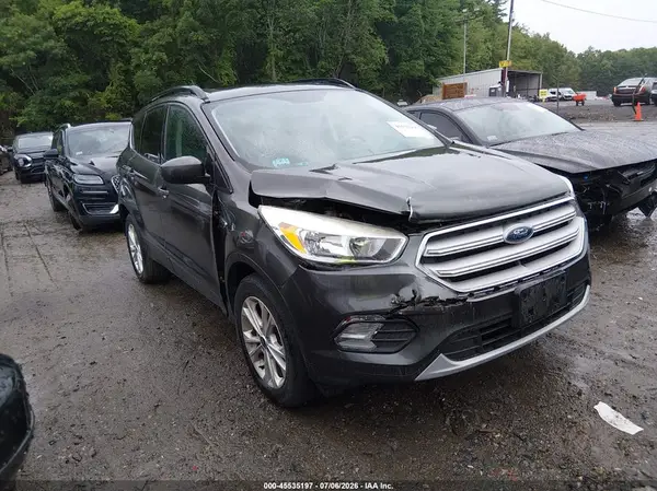 1FMCU9GD0JUA77486 2018 FORD ESCAPE - Image 1