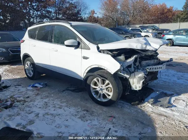 1FMCU9GD0JUA82624 2018 FORD ESCAPE - Image 1