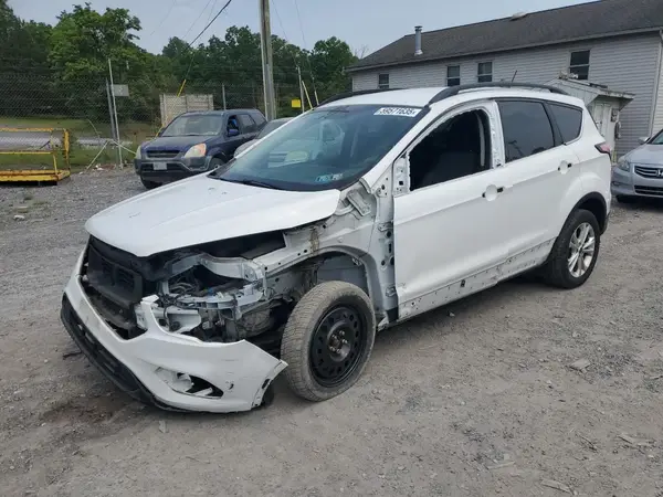 1FMCU9GD0JUA93901 2018 FORD ESCAPE - Image 1