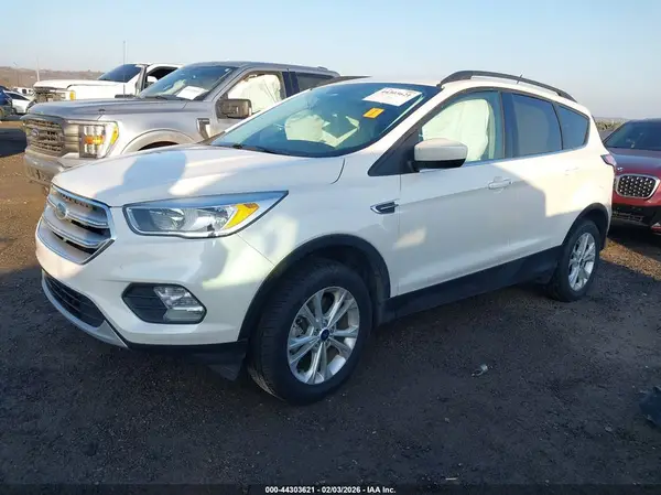 1FMCU9GD0JUB11653 2018 FORD ESCAPE - Image 2