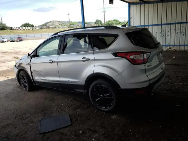 1FMCU9GD0JUB12785 2018 FORD ESCAPE - Image 2