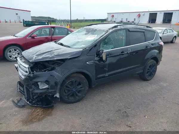 1FMCU9GD0JUB13662 2018 FORD ESCAPE - Image 2