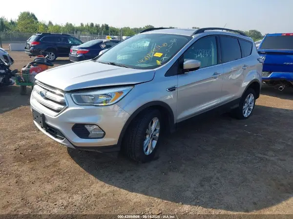 1FMCU9GD0JUB15511 2018 FORD ESCAPE - Image 2