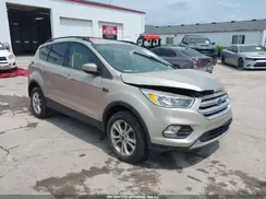 1FMCU9GD0JUB23365 2018 FORD ESCAPE