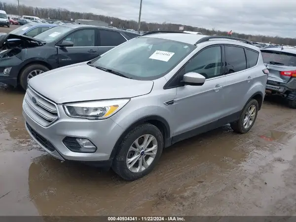 1FMCU9GD0JUB24046 2018 FORD ESCAPE - Image 2