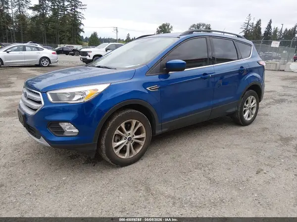1FMCU9GD0JUB26735 2018 FORD ESCAPE - Image 2