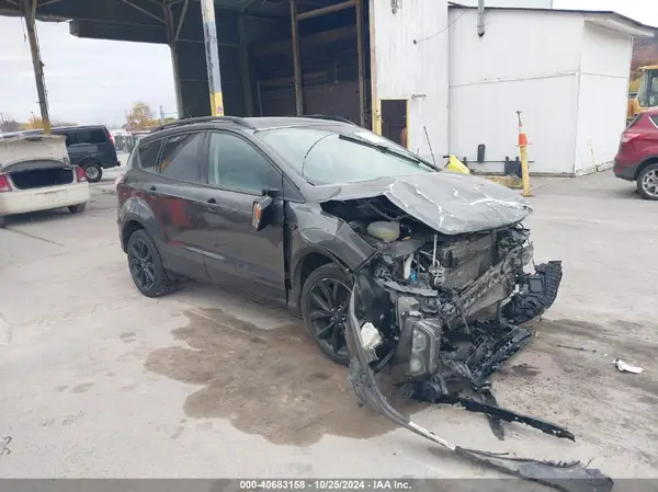 1FMCU9GD0JUB30381 2018 FORD ESCAPE - Image 1