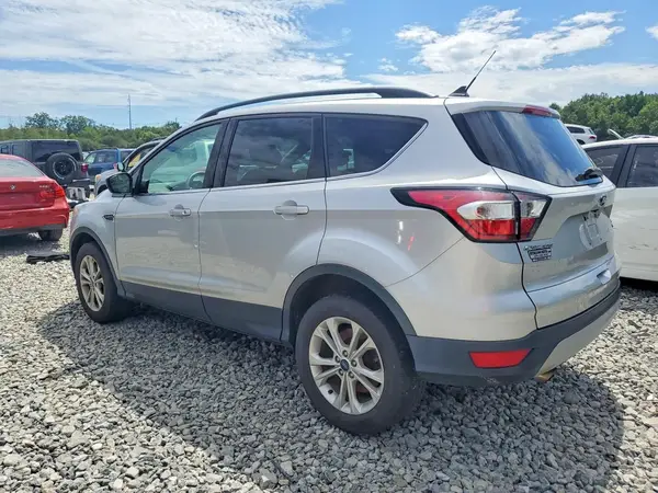 1FMCU9GD0JUB33281 2018 FORD ESCAPE - Image 2