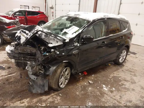 1FMCU9GD0JUB46970 2018 FORD ESCAPE - Image 2