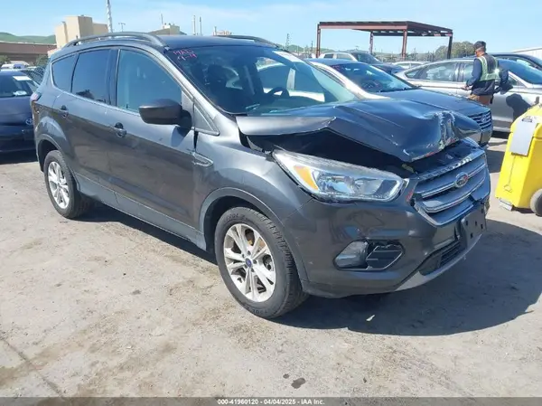 1FMCU9GD0JUB74297 2018 FORD ESCAPE - Image 1
