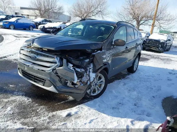 1FMCU9GD0JUB90984 2018 FORD ESCAPE - Image 2