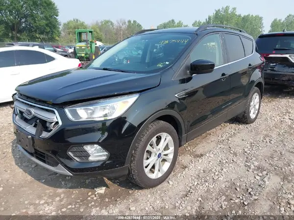 1FMCU9GD0JUB99197 2018 FORD ESCAPE - Image 2