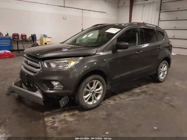 1FMCU9GD0JUC07573 2018 FORD ESCAPE - Image 2