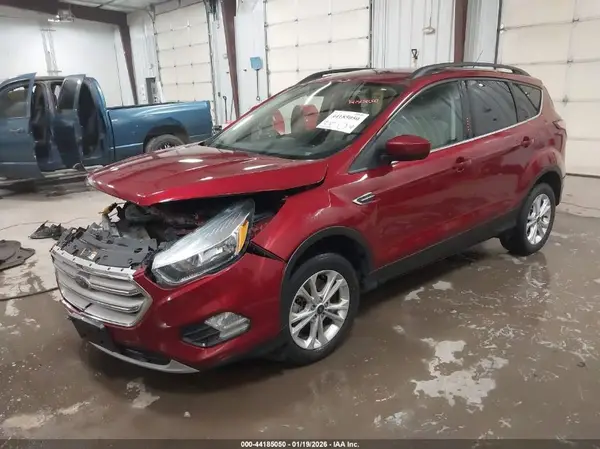 1FMCU9GD0JUC10571 2018 FORD ESCAPE - Image 2