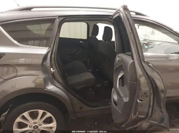 1FMCU9GD0JUC48298 2018 FORD ESCAPE - Image 8