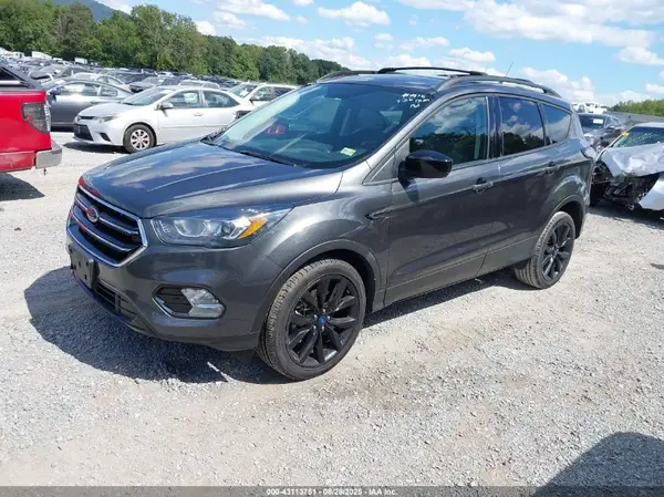 1FMCU9GD0JUC55557 2018 FORD ESCAPE - Image 2