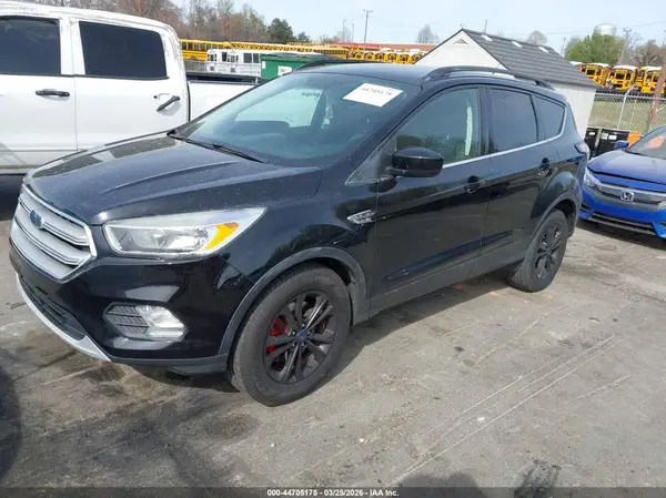1FMCU9GD0JUC74612 2018 FORD ESCAPE - Image 2