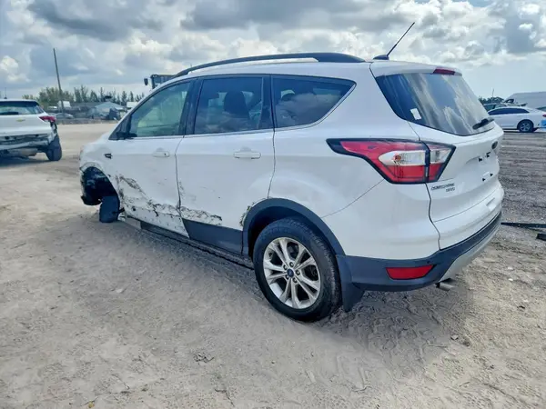 1FMCU9GD0JUC88901 2018 FORD ESCAPE - Image 2