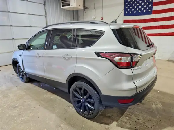1FMCU9GD0JUC98618 2018 FORD ESCAPE - Image 2