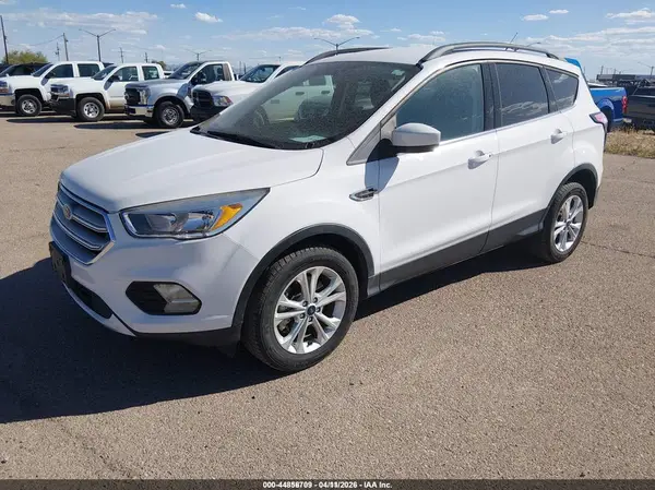 1FMCU9GD0JUD08533 2018 FORD ESCAPE - Image 2