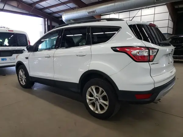 1FMCU9GD0JUD11528 2018 FORD ESCAPE - Image 2
