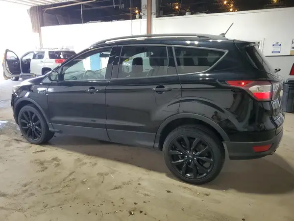 1FMCU9GD0JUD29804 2018 FORD ESCAPE - Image 2