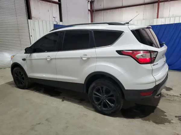 1FMCU9GD0JUD35568 2018 FORD ESCAPE - Image 2