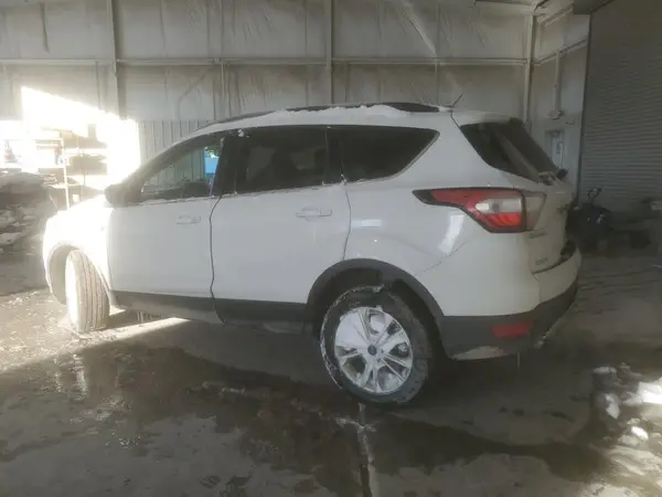 1FMCU9GD0JUD43881 2018 FORD ESCAPE - Image 2