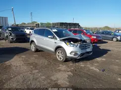 1FMCU9GD0KUA10338 2019 FORD ESCAPE