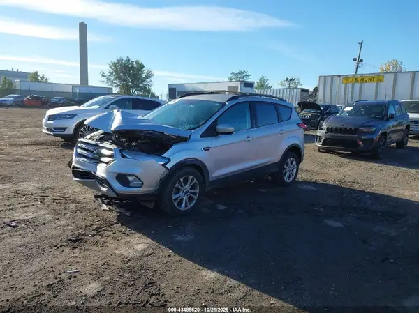 1FMCU9GD0KUA10338 2019 FORD ESCAPE - Image 2