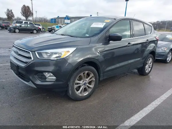 1FMCU9GD0KUA18715 2019 FORD ESCAPE - Image 2