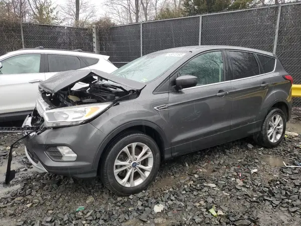 1FMCU9GD0KUA23722 2019 FORD ESCAPE - Image 1
