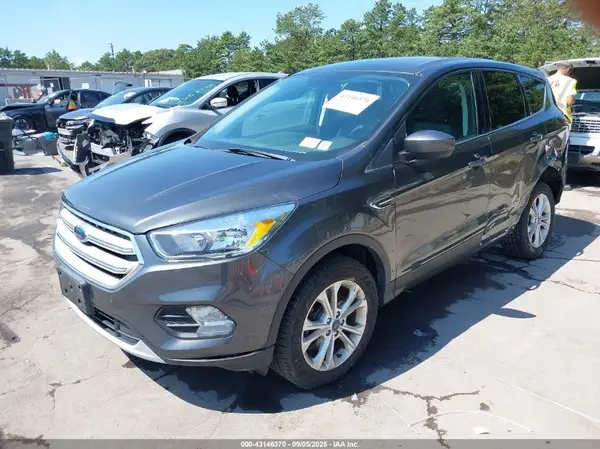 1FMCU9GD0KUA28435 2019 FORD ESCAPE - Image 2