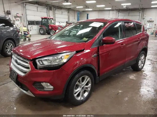 1FMCU9GD0KUA37362 2019 FORD ESCAPE - Image 2
