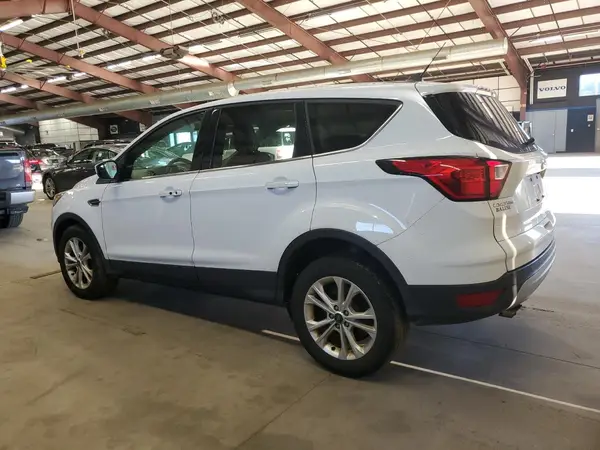 1FMCU9GD0KUA66019 2019 FORD ESCAPE - Image 2