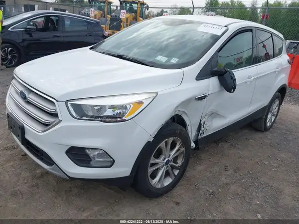 1FMCU9GD0KUA85184 2019 FORD ESCAPE - Image 2