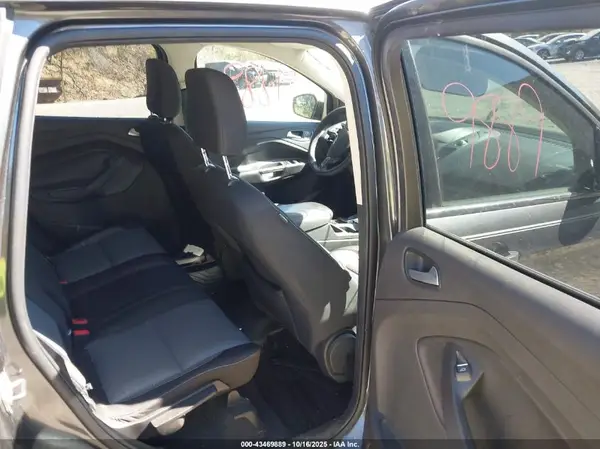 1FMCU9GD0KUA93544 2019 FORD ESCAPE - Image 8