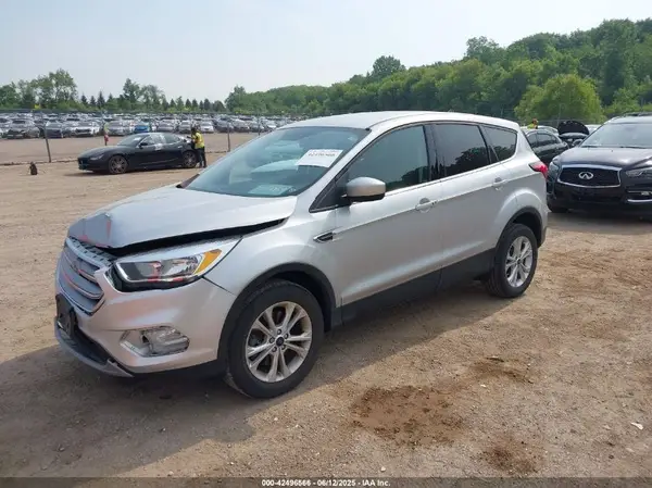 1FMCU9GD0KUA98372 2019 FORD ESCAPE - Image 2