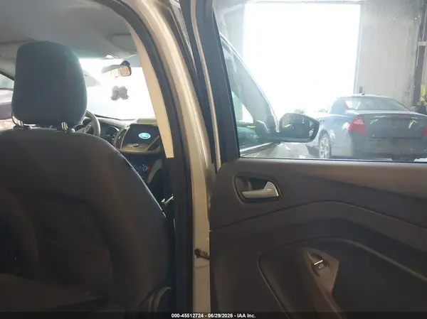 1FMCU9GD0KUB25327 2019 FORD ESCAPE - Image 8