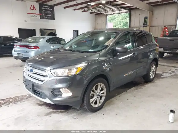 1FMCU9GD0KUB33279 2019 FORD ESCAPE - Image 2