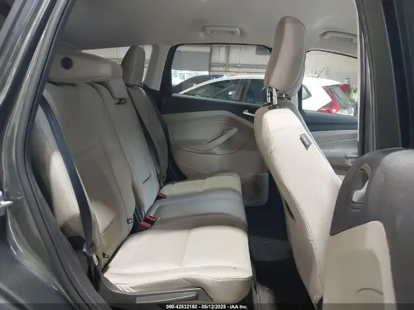 1FMCU9GD0KUB33279 2019 FORD ESCAPE - Image 8