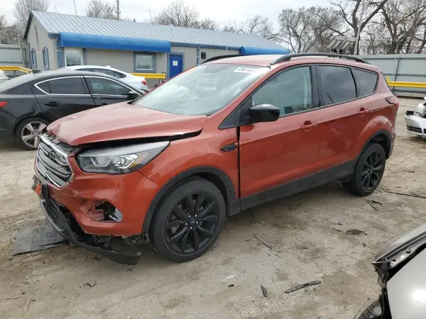 1FMCU9GD0KUB59820 2019 FORD ESCAPE - Image 1