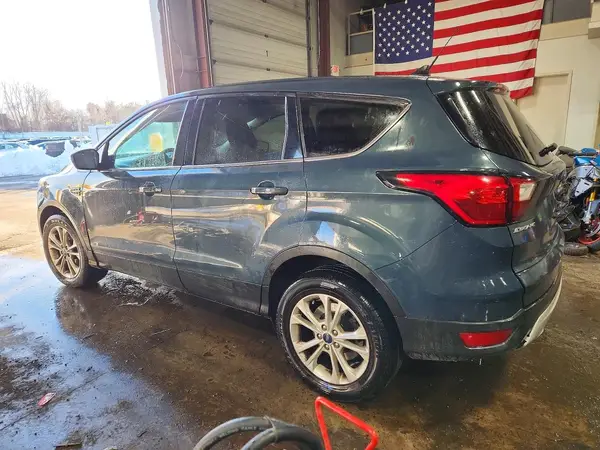 1FMCU9GD0KUB82319 2019 FORD ESCAPE - Image 2