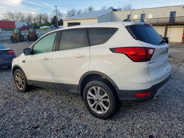 1FMCU9GD0KUC07526 2019 FORD ESCAPE - Image 2
