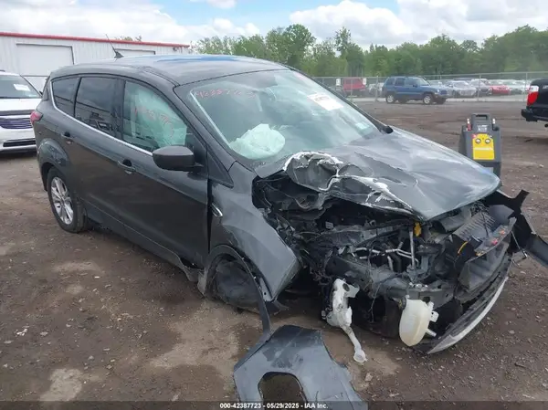 1FMCU9GD0KUC22429 2019 FORD ESCAPE - Image 1